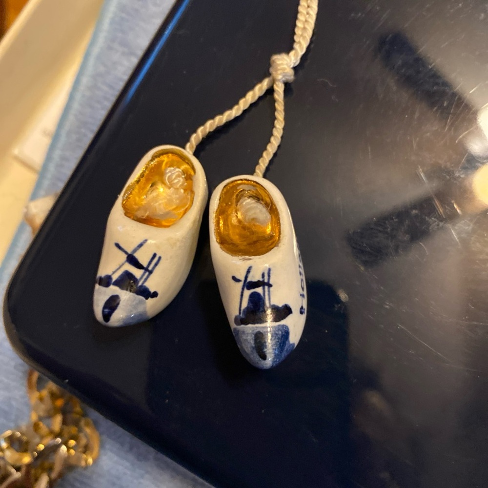 Hand-Painted Delft-Style White & Blue Clog Brooch Pair - Picture 2 of 5